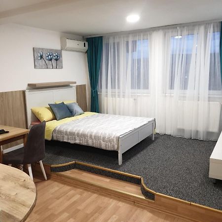 City Center Apartment 2 Ниш Екстер'єр фото