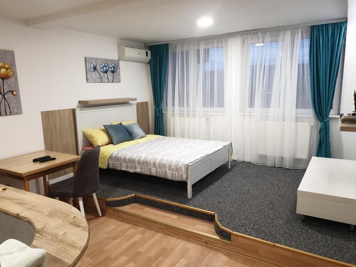 City Center Apartment 2 Ниш Екстер'єр фото